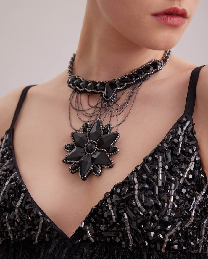 אביזרים Anne Fontaine שרשרת גולם אבן וצווארון פרחוני שָׁחוֹר נשים DL8V8L536